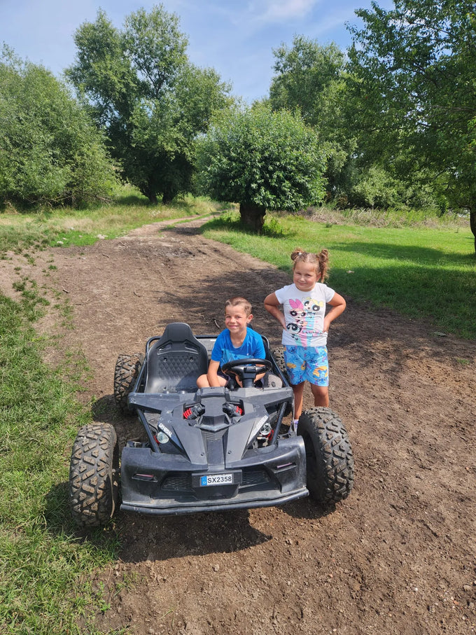 Copil pe ATV - aventura in tabara de vara