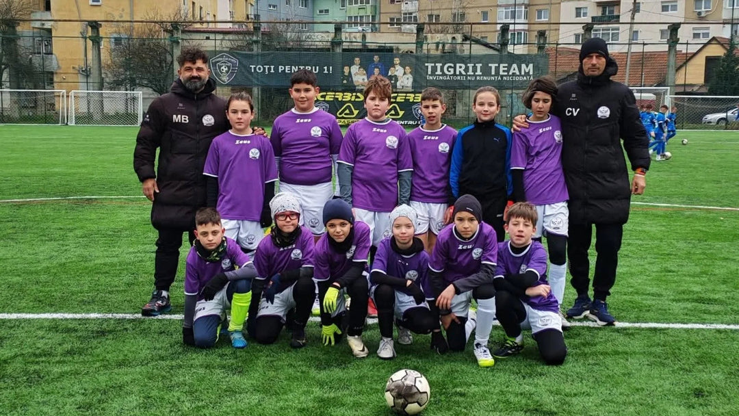 Cât de des ar trebui să se antreneze un copil la fotbal