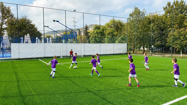 Hidratarea și odihna copilului sportiv