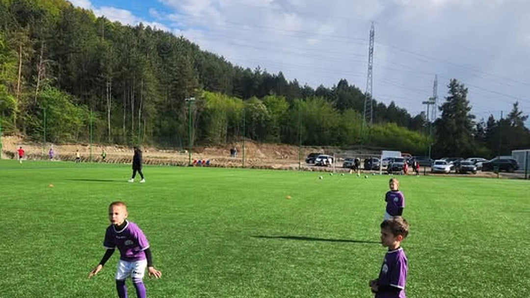 Mișcare în loc de ecrane: cum ajuți copilul să fie activ