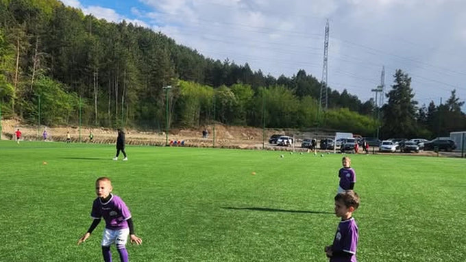 Mișcare în loc de ecrane: cum ajuți copilul să fie activ